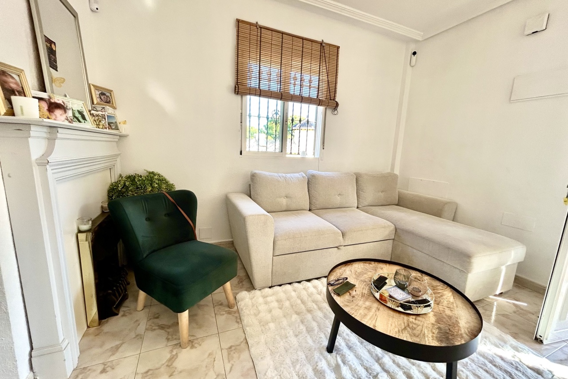 Resale - Villa / House - Orihuela Costa - Villamartín
