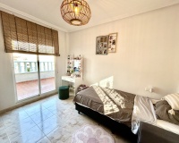 Resale - Villa / House - Orihuela Costa - Villamartín