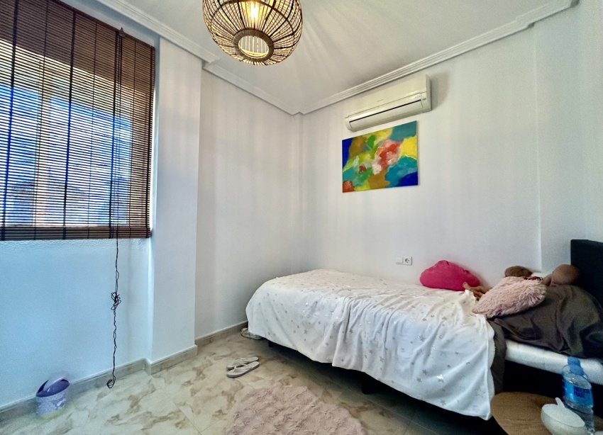 Resale - Villa / House - Orihuela Costa - Villamartín