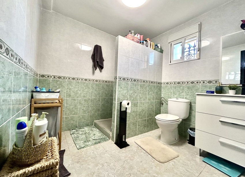 Resale - Villa / House - Orihuela Costa - Villamartín