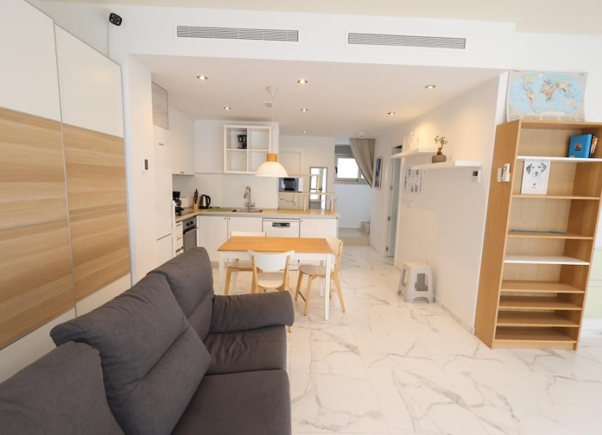 Resale - Villa / House - Orihuela Costa - Villamartín