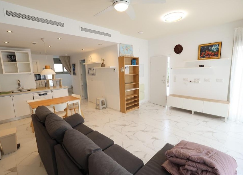 Resale - Villa / House - Orihuela Costa - Villamartín