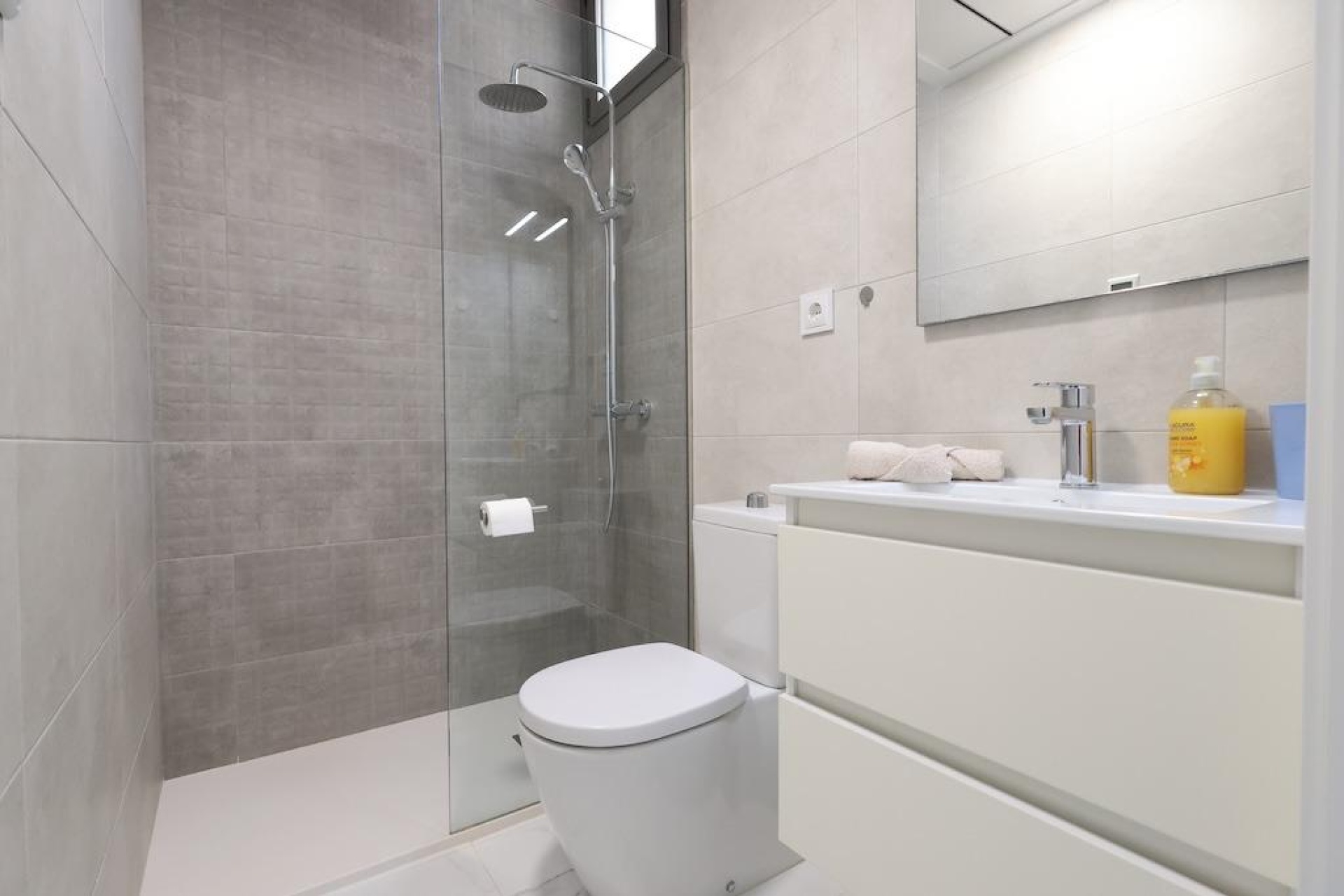 Resale - Villa / House - Orihuela Costa - Villamartín