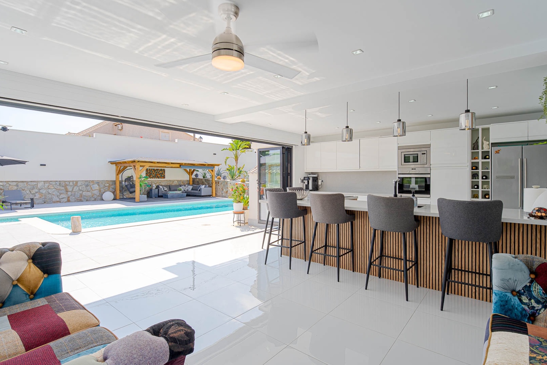 Resale - Villa / House - Orihuela Costa - Villamartin