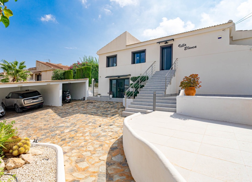 Resale - Villa / House - Orihuela Costa - Villamartin