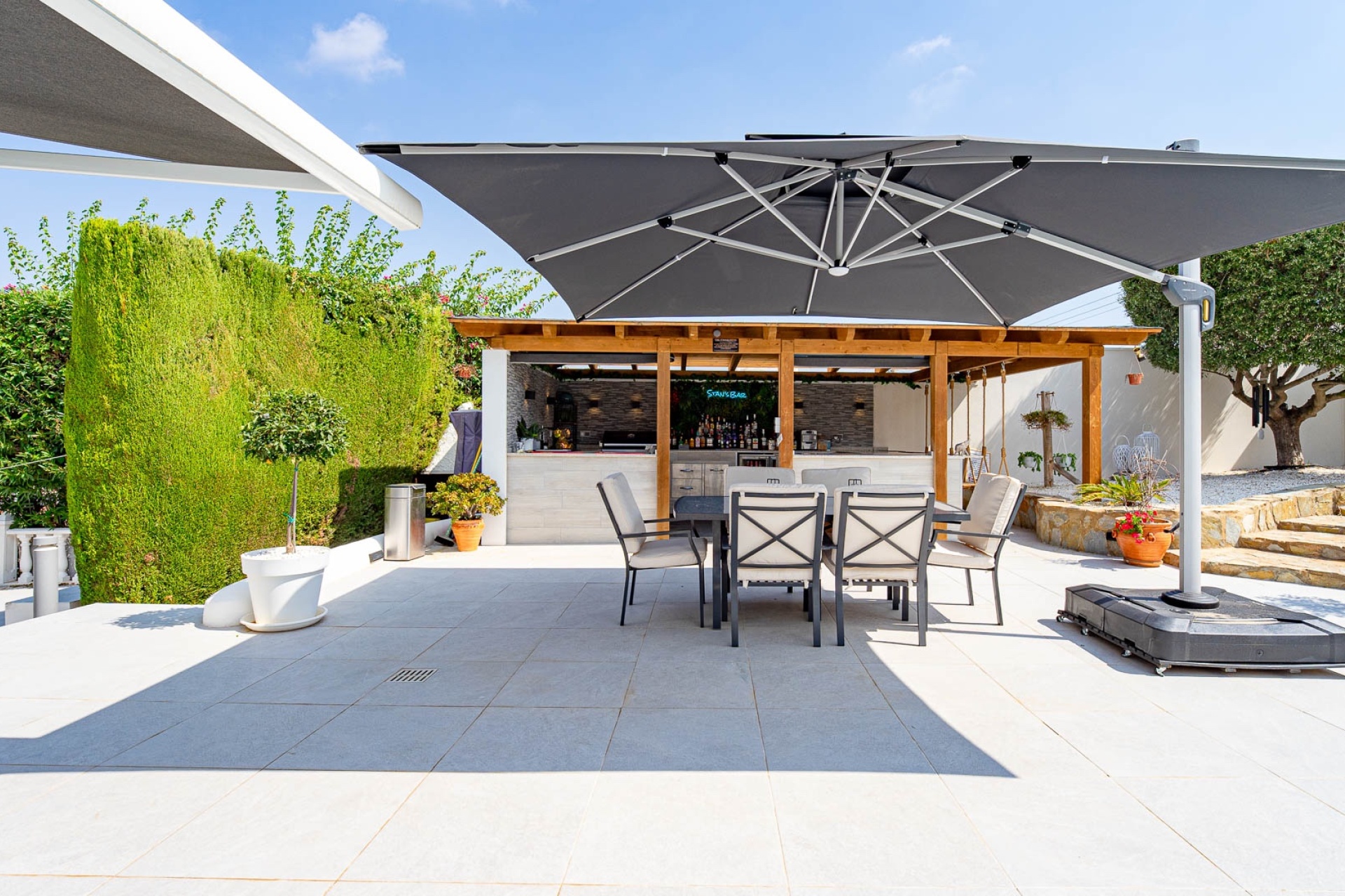 Resale - Villa / House - Orihuela Costa - Villamartin