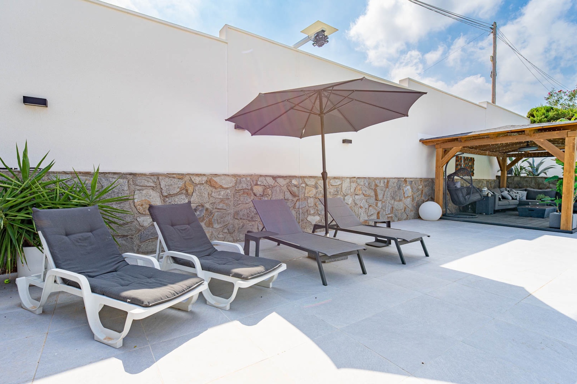 Resale - Villa / House - Orihuela Costa - Villamartin