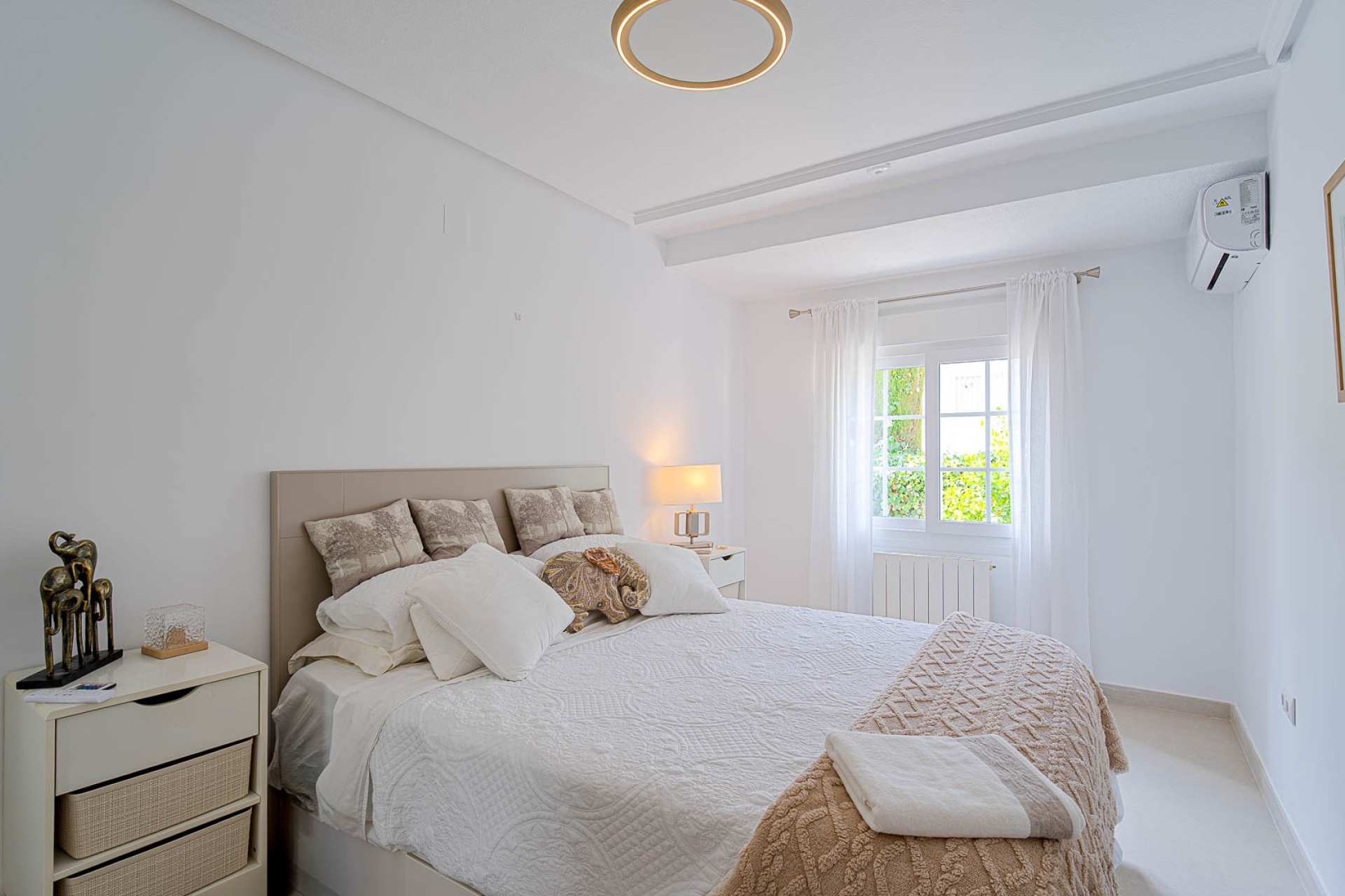 Resale - Villa / House - Orihuela Costa - Villamartin
