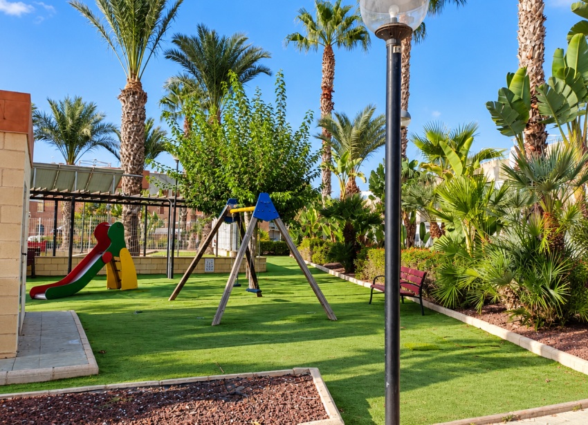 Resale - Villa / House - Orihuela Costa - Villamartín