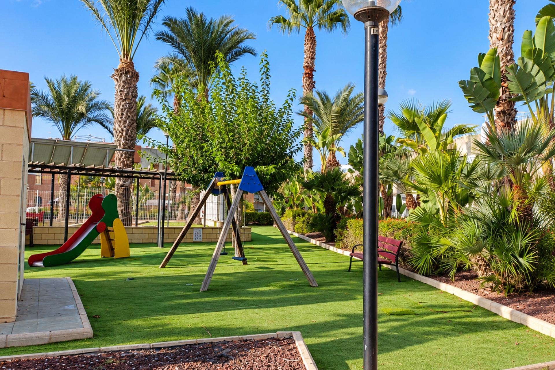 Resale - Villa / House - Orihuela Costa - Villamartín