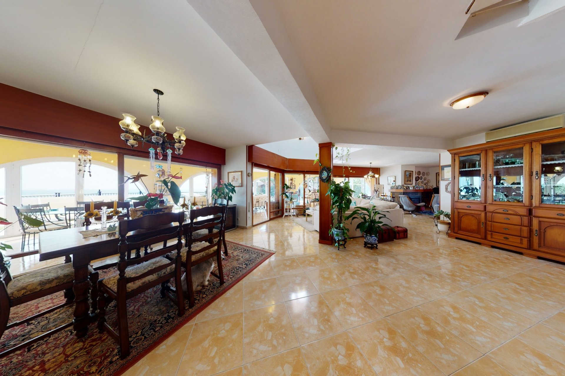 Resale - Villa / House - Orihuela Costa
