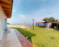 Resale - Villa / House - Orihuela Costa