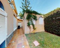 Resale - Villa / House - Orihuela Costa