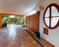 Resale - Villa / House - Orihuela Costa