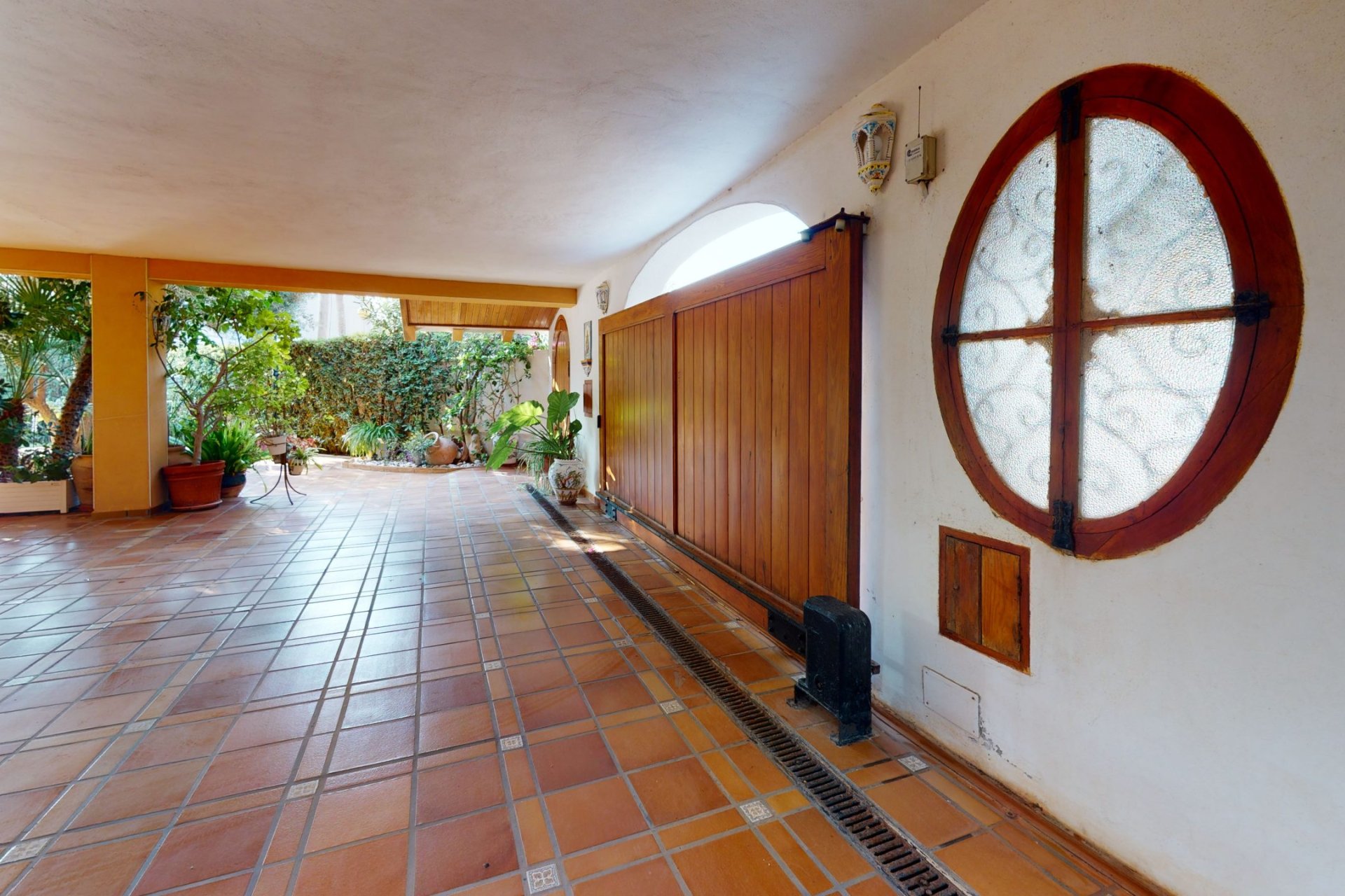 Resale - Villa / House - Orihuela Costa