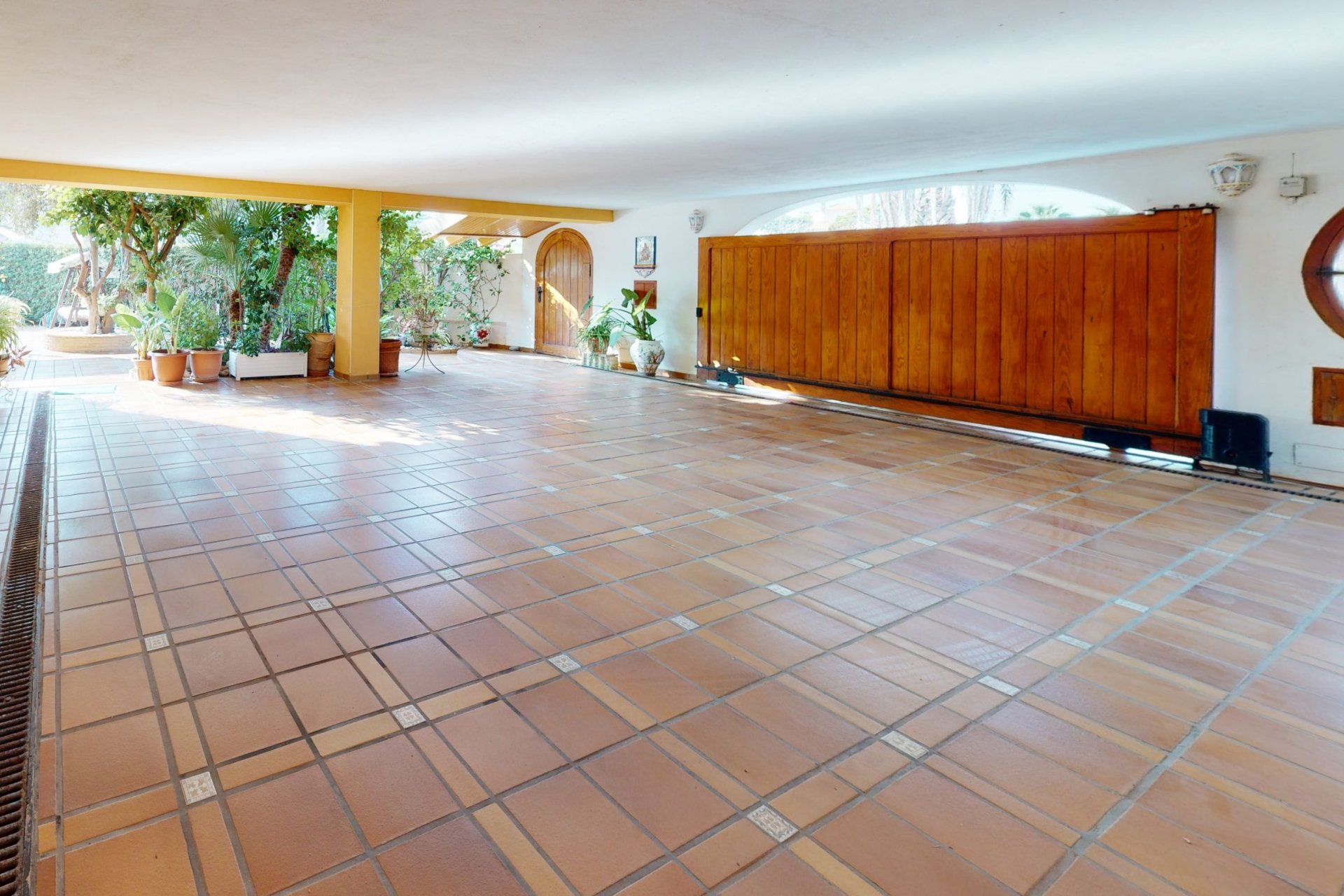 Resale - Villa / House - Orihuela Costa