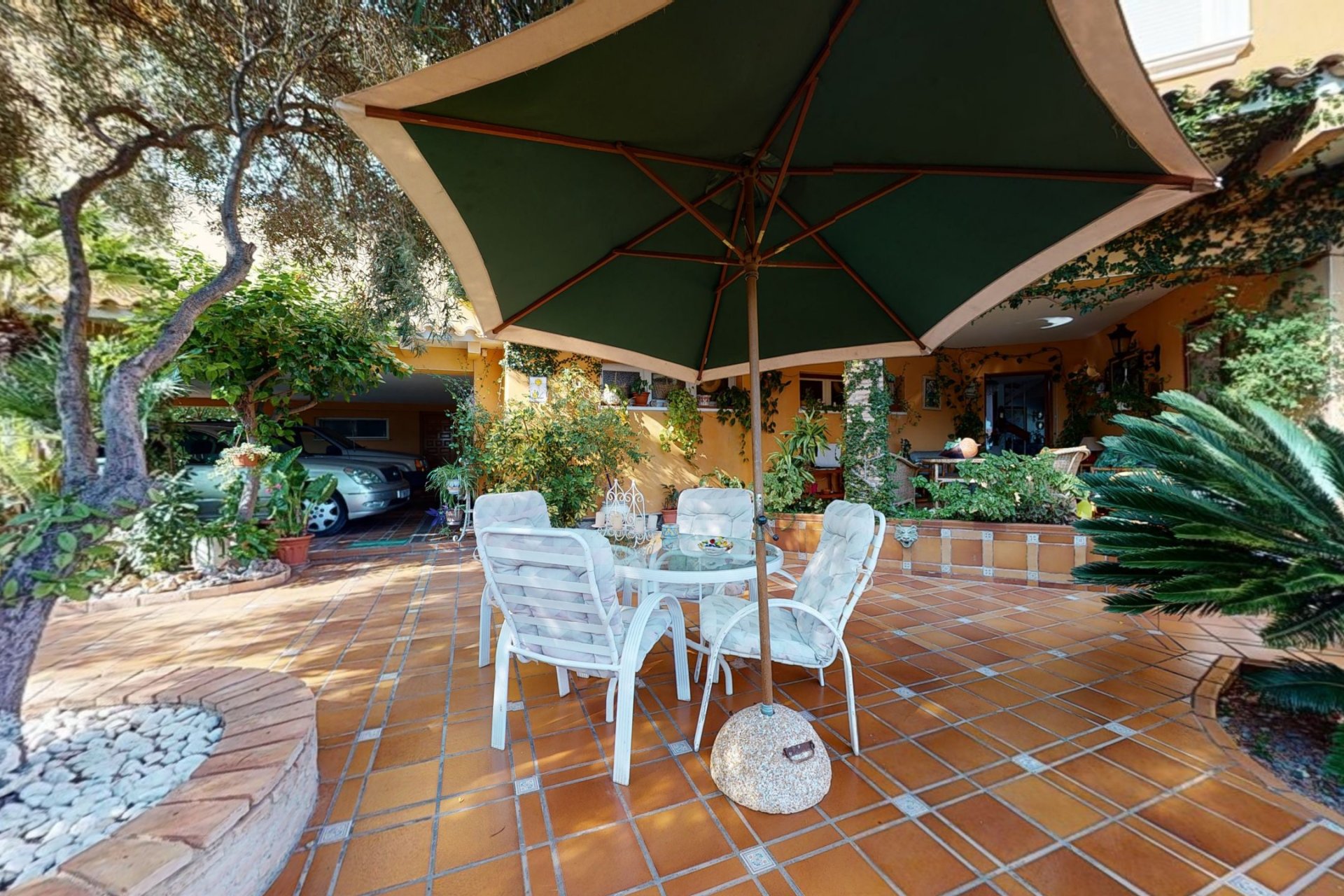 Resale - Villa / House - Orihuela Costa