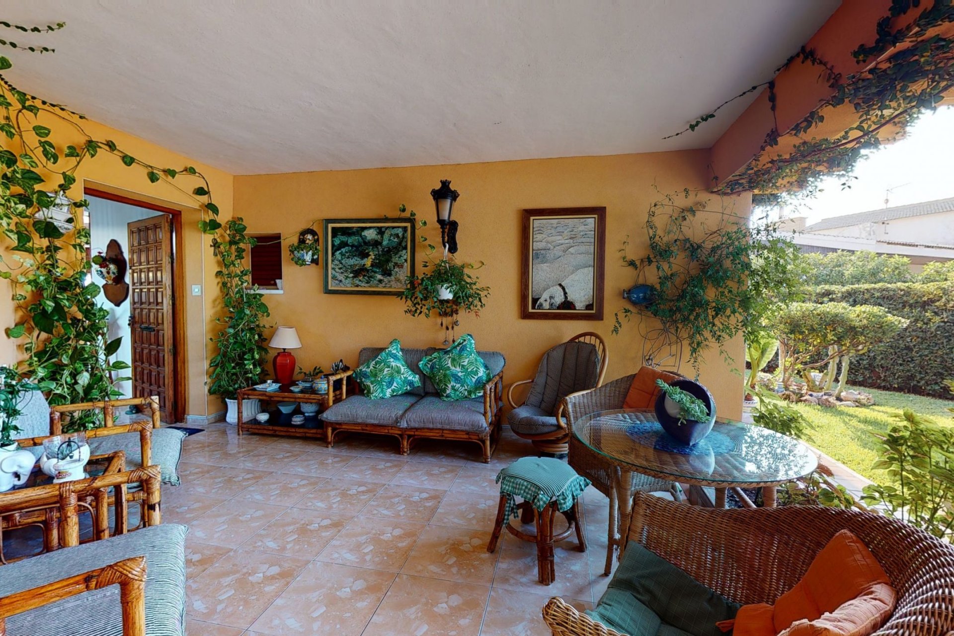 Resale - Villa / House - Orihuela Costa