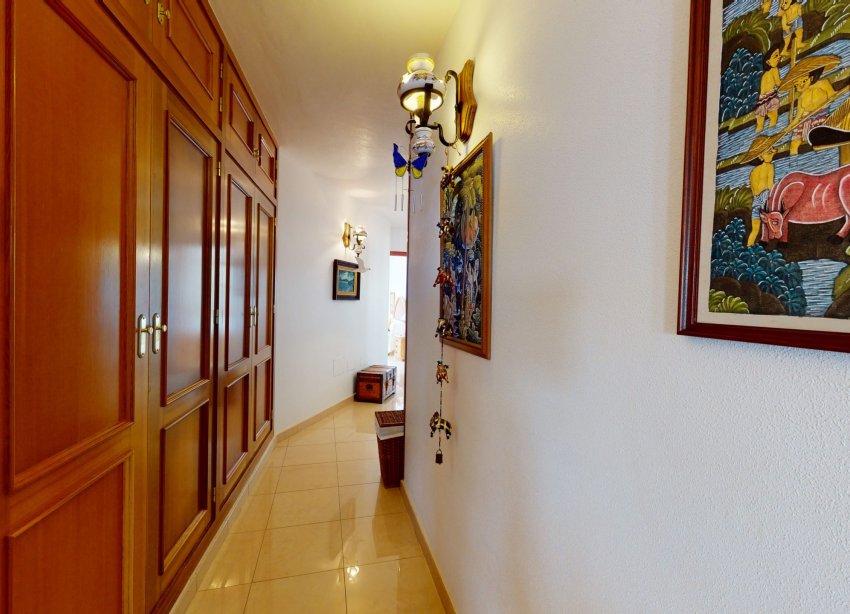 Resale - Villa / House - Orihuela Costa