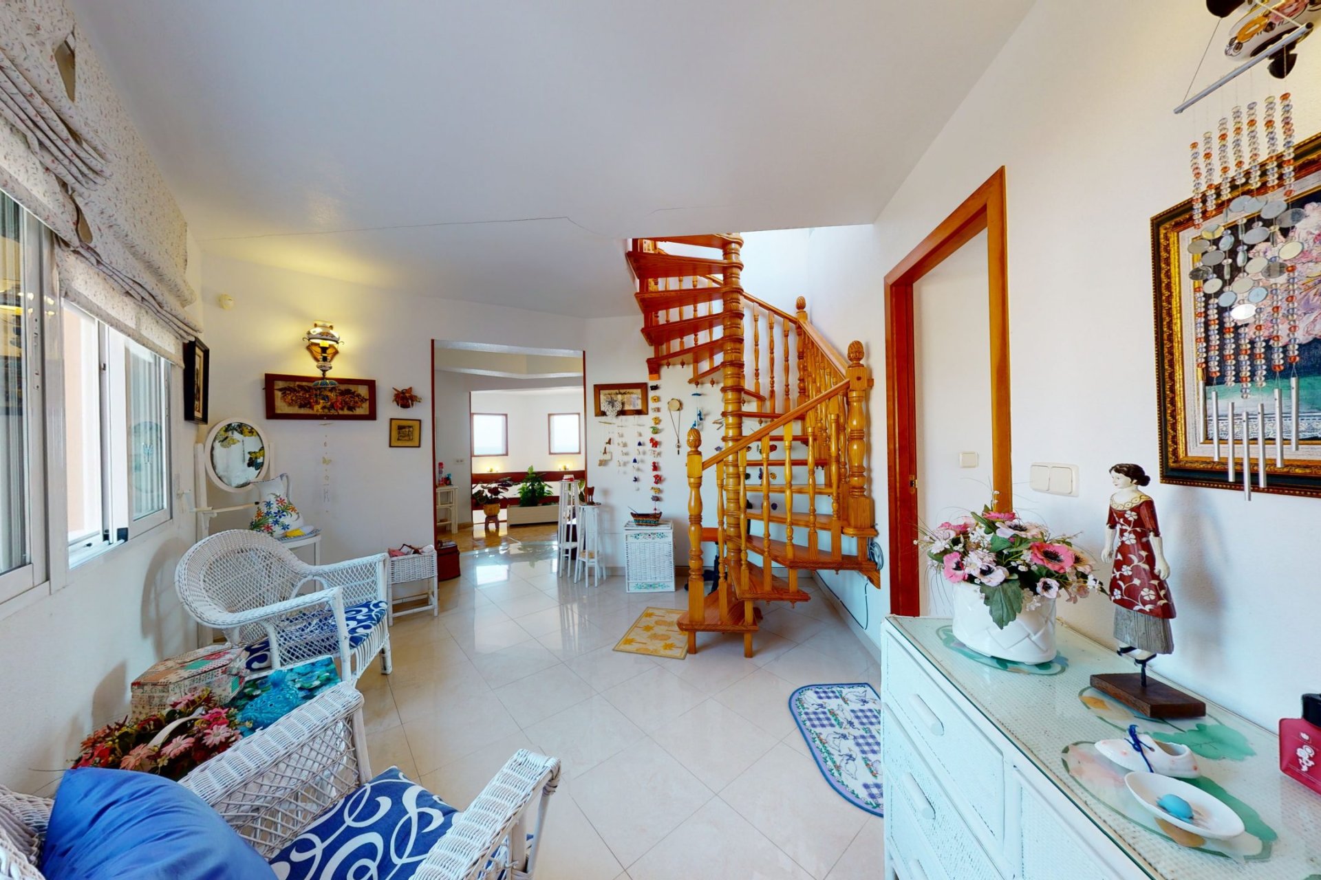 Resale - Villa / House - Orihuela Costa