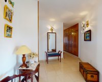 Resale - Villa / House - Orihuela Costa