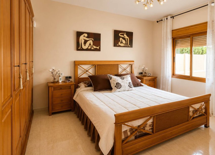 Resale - Villa / House - Orihuela Costa