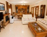 Resale - Villa / House - Orihuela Costa