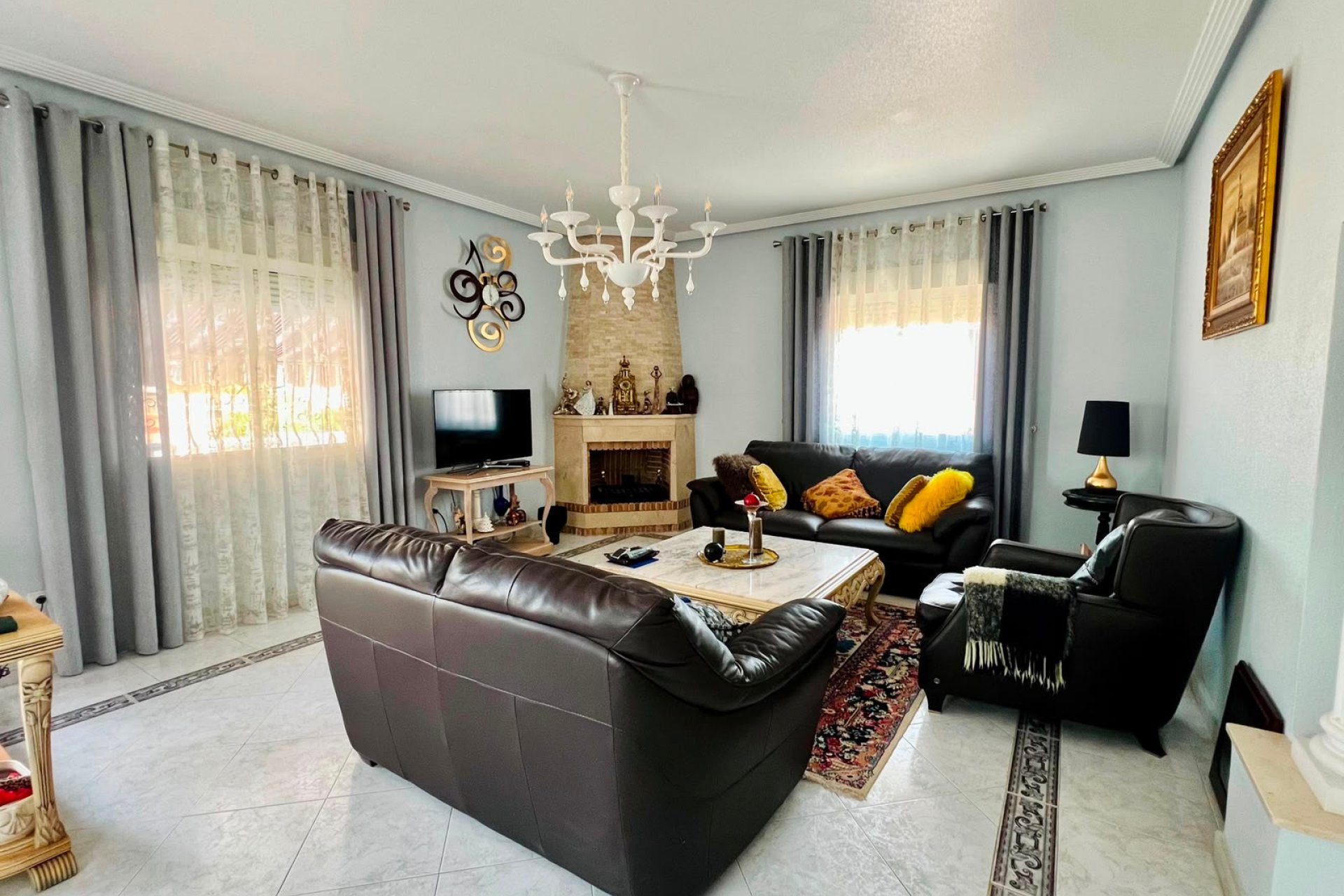 Resale - Villa / House - Orihuela - Los Balcones