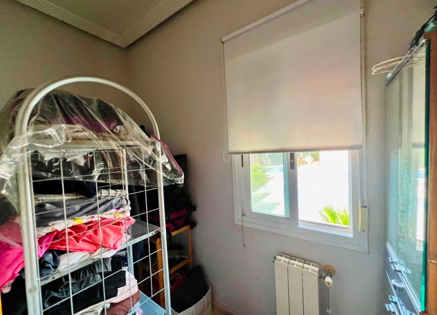Resale - Villa / House - Orihuela - Los Balcones