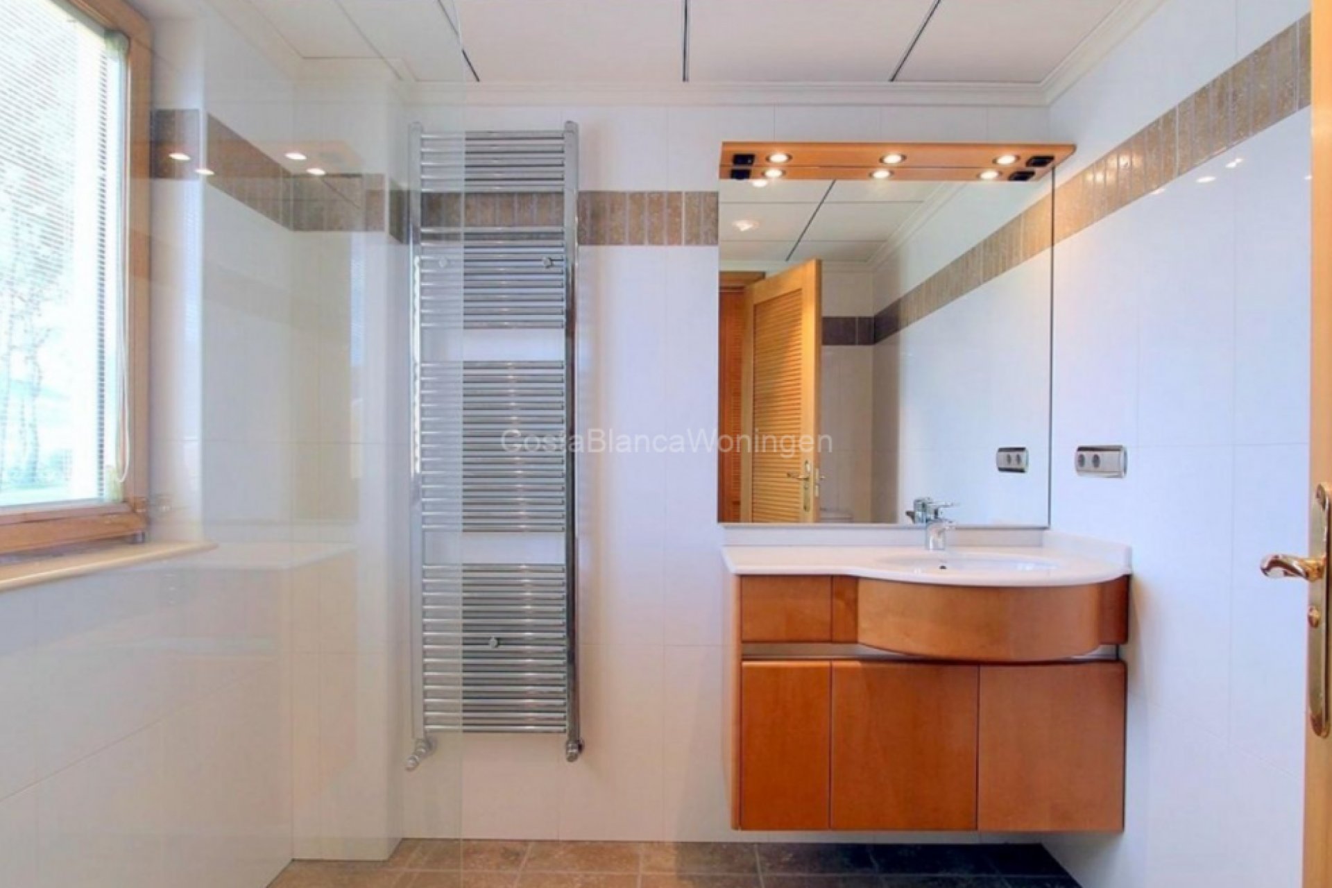 Resale - Villa / House - Penàguila