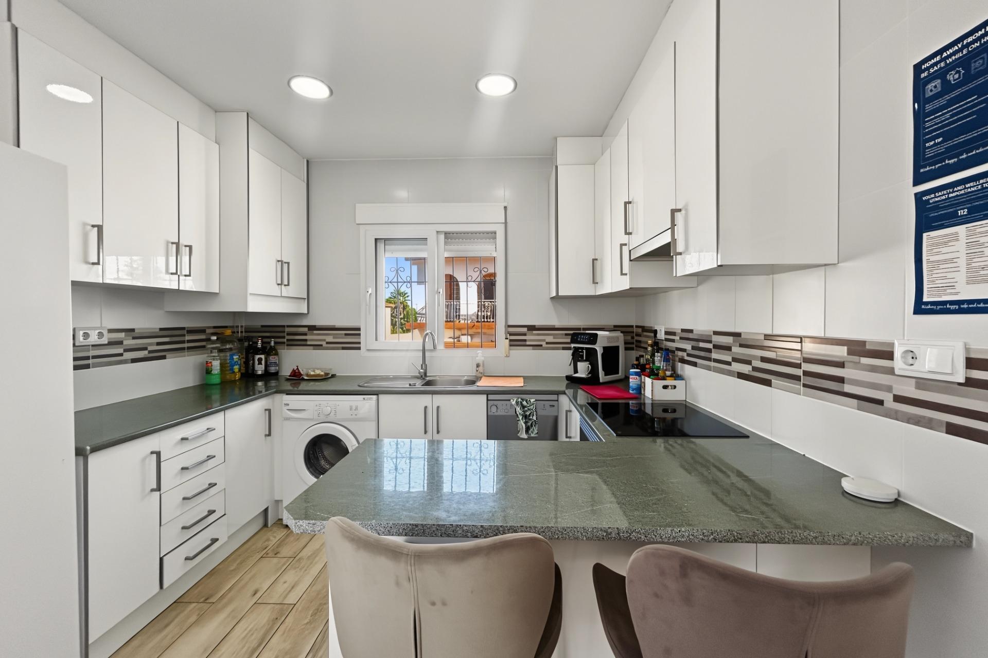 Resale - Villa / House - Pilar de la Horadada - Pinar de Campoverde