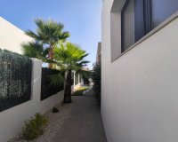 Resale - Villa / House - Polop - Alberca