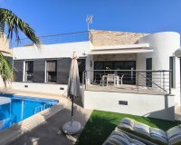 Resale - Villa / House - Polop - Alberca