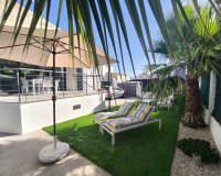 Resale - Villa / House - Polop - Alberca
