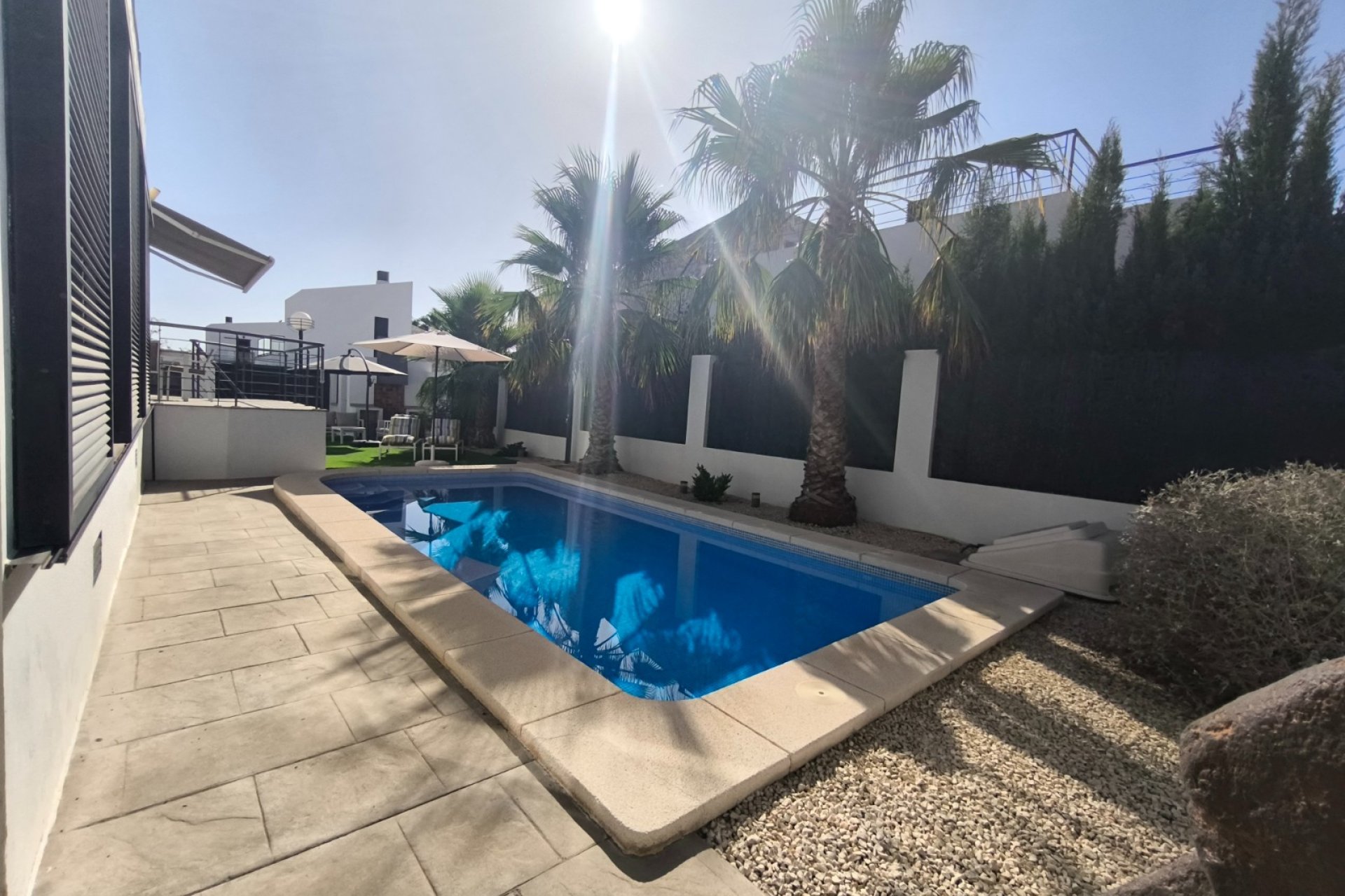 Resale - Villa / House - Polop - Alberca