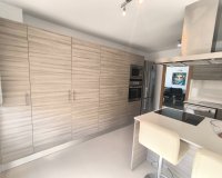 Resale - Villa / House - Polop - Alberca