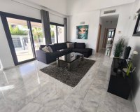 Resale - Villa / House - Polop - Alberca