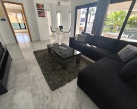 Resale - Villa / House - Polop - Alberca