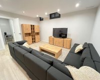 Resale - Villa / House - Punta Prima