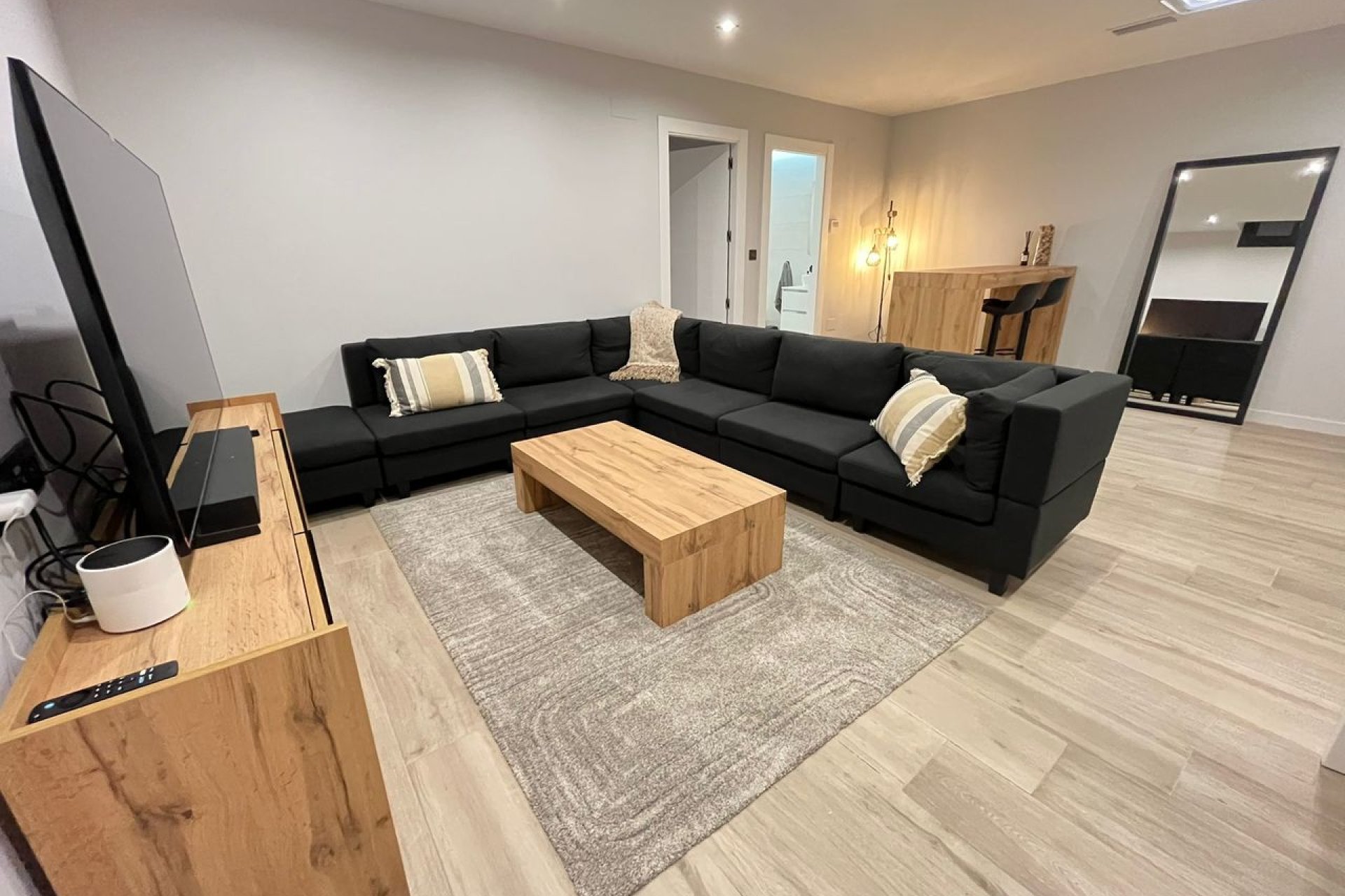 Resale - Villa / House - Punta Prima
