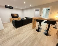 Resale - Villa / House - Punta Prima