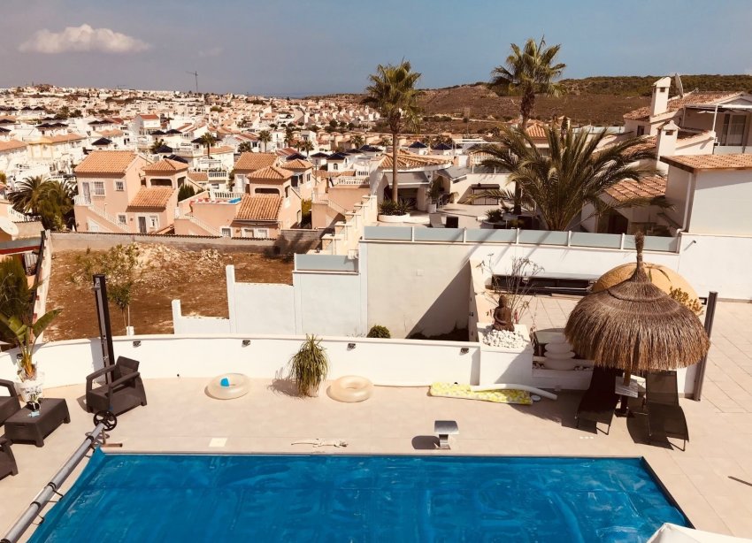 Resale - Villa / House - Rojales - Ciudad Quesada