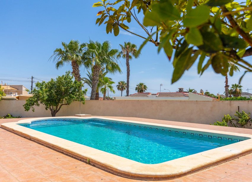 Resale - Villa / House - Rojales - Ciudad Quesada