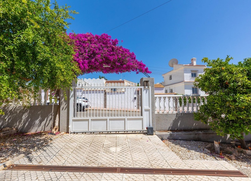 Resale - Villa / House - Rojales - Ciudad Quesada