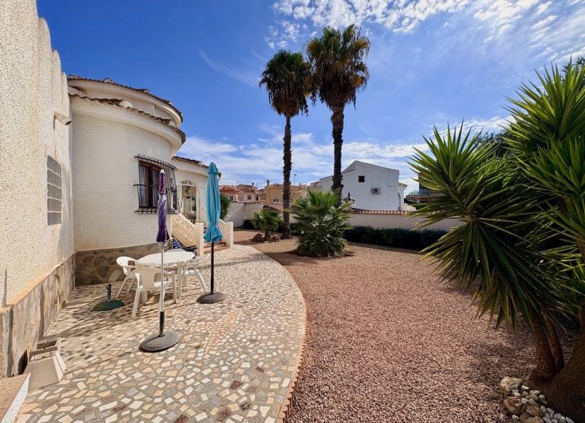 Resale - Villa / House - Rojales - Ciudad Quesada