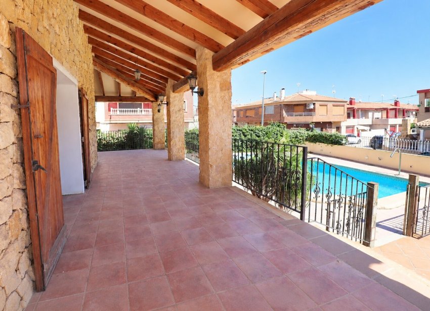 Resale - Villa / House - Rojales - Los Palacios