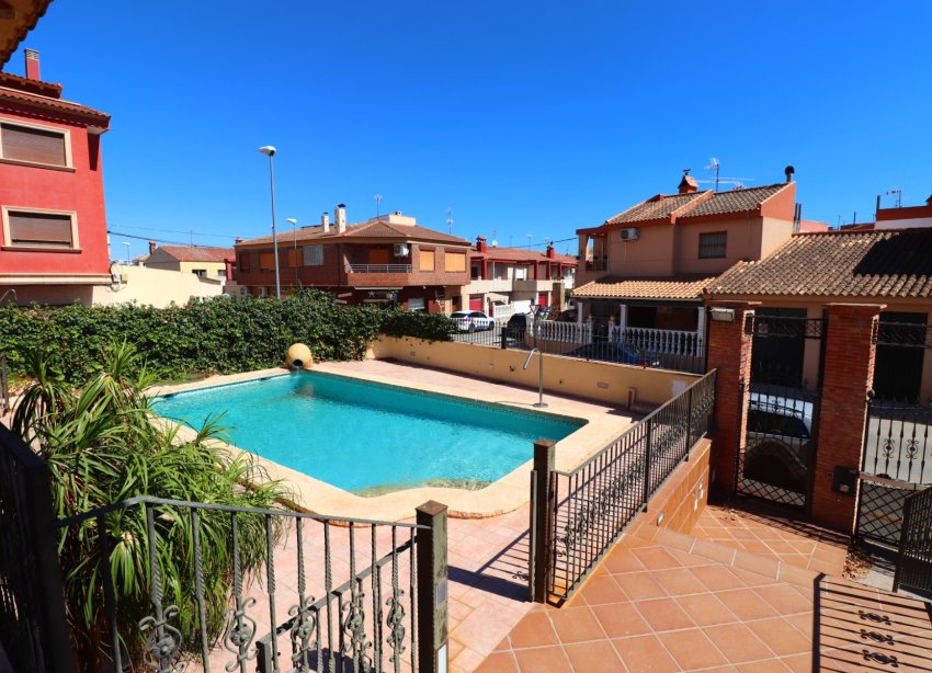 Resale - Villa / House - Rojales - Los Palacios