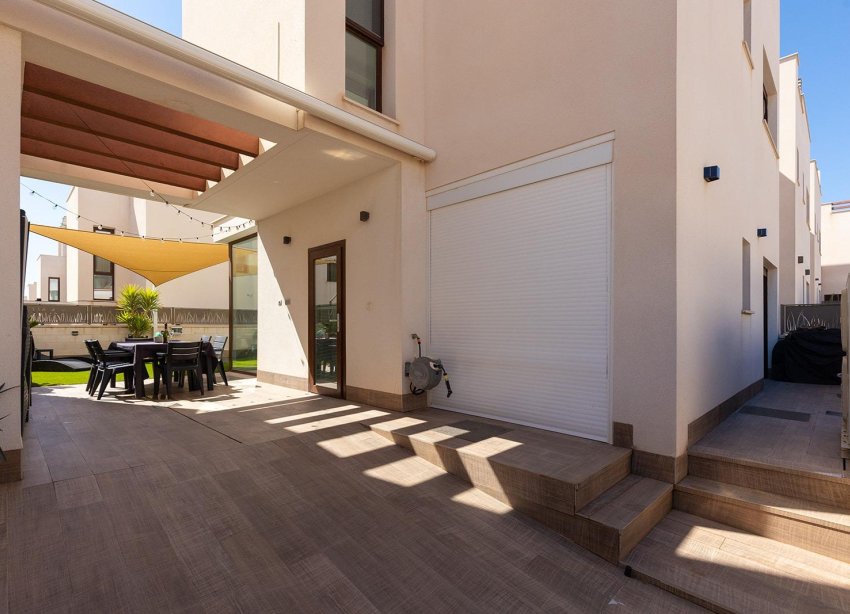 Resale - Villa / House - Rojales - Pueblo bravo