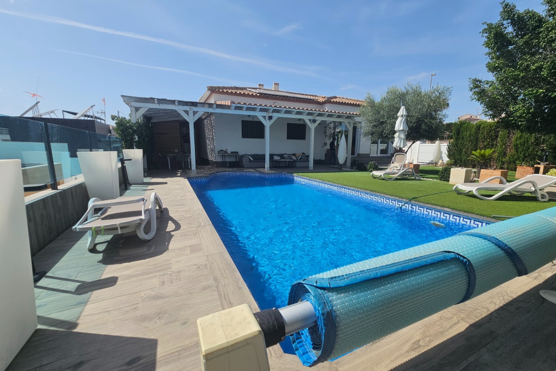 Resale - Villa / House - San Fulgencio - El Oasis