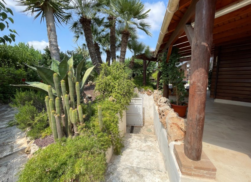 Resale - Villa / House - San Fulgencio - La Marina